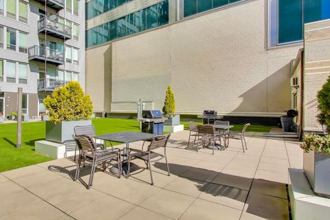 Tiny photo for 565 W Quincy Street #801, Chicago, IL 60661 (MLS # 12622503)