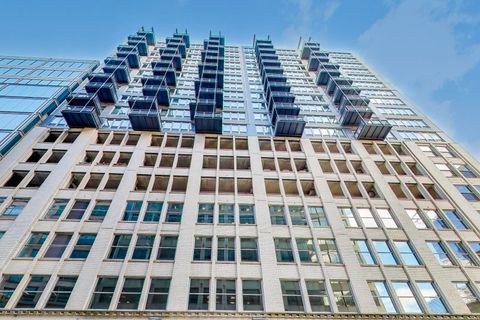 Tiny photo for 565 W Quincy Street #801, Chicago, IL 60661 (MLS # 12622503)