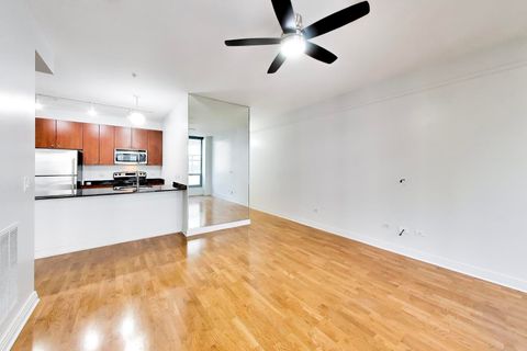Tiny photo for 565 W Quincy Street #801, Chicago, IL 60661 (MLS # 12622503)