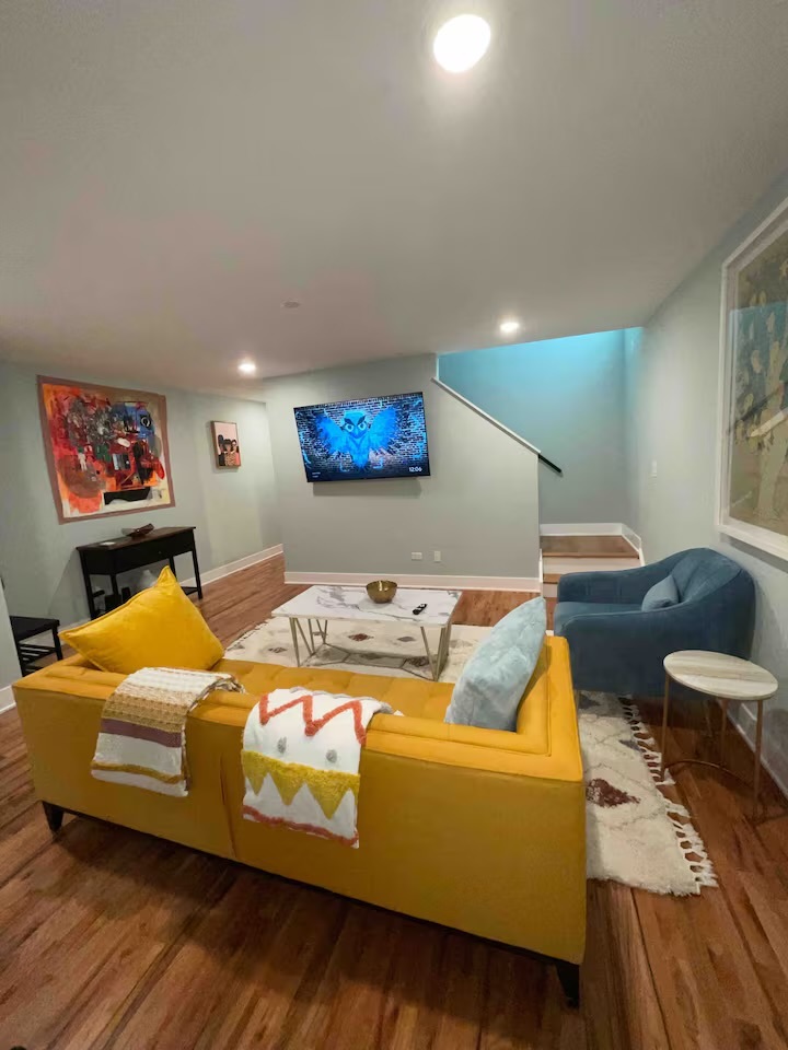 719 E 40th Street