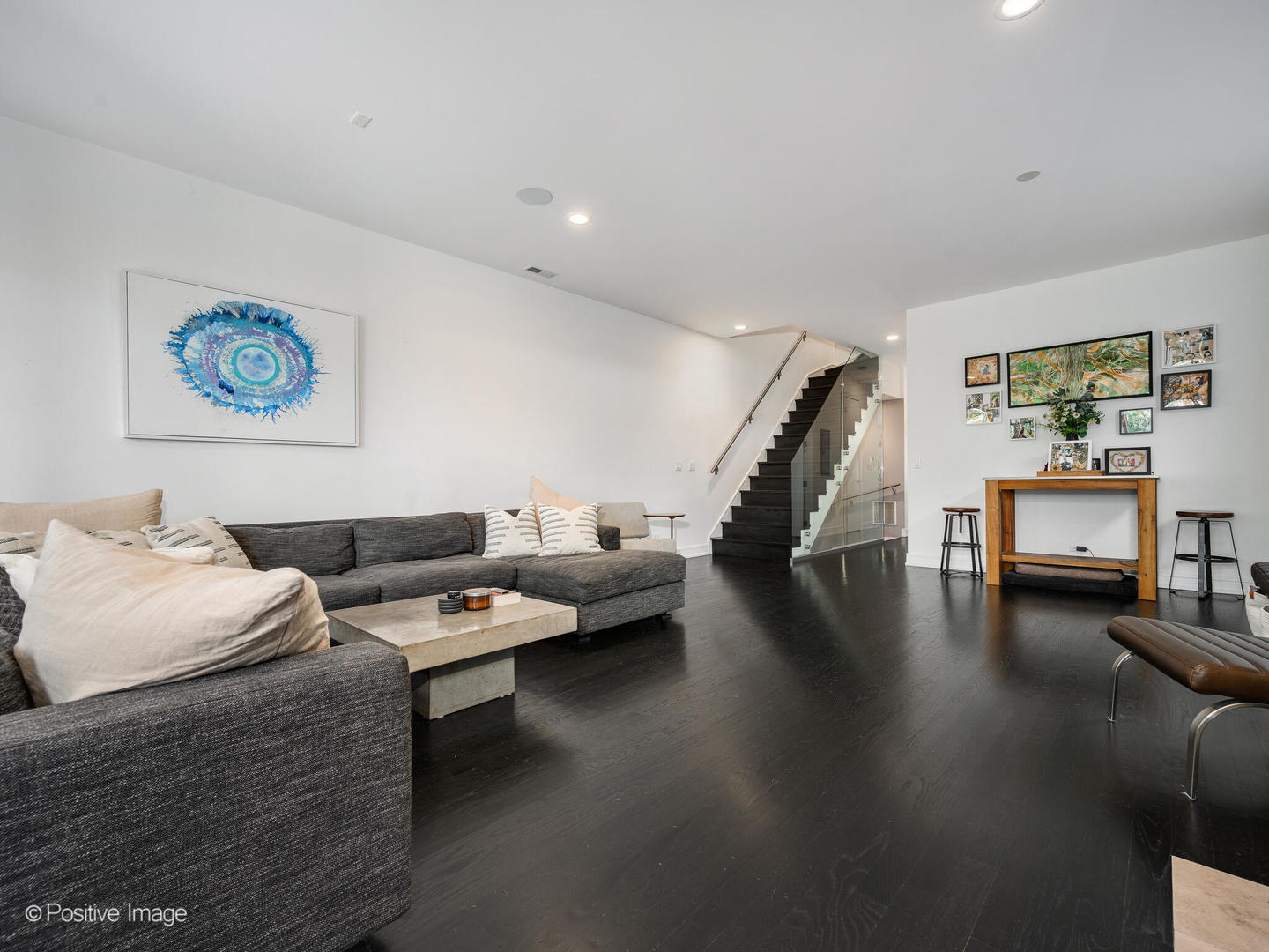 2922 N Sheffield Avenue 3, Chicago, IL, 60657 3 2922 N Sheffield Avenue 3