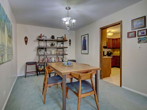 Tiny photo for 77 Lake Hinsdale Drive #103, Willowbrook, IL 60527 (MLS # 12486967)