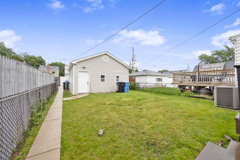 Tiny photo for 3447 N Osage Avenue, Chicago, IL 60634 (MLS # 12683402)