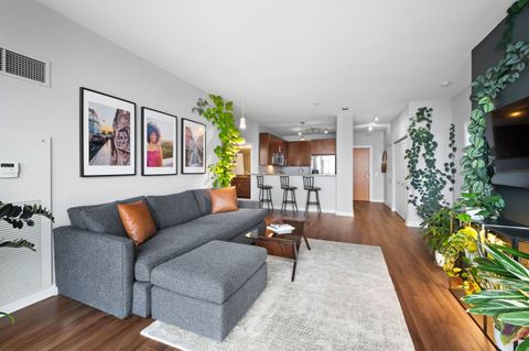 Tiny photo for 100 E 14th Street #2809, Chicago, IL 60605 (MLS # 12631705)