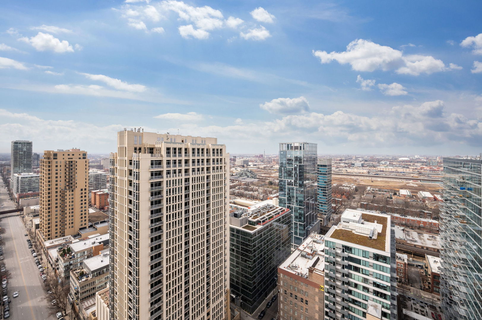 100 E 14th Street 2809