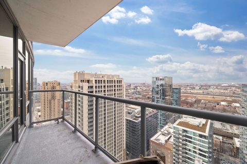 Tiny photo for 100 E 14th Street #2809, Chicago, IL 60605 (MLS # 12631705)