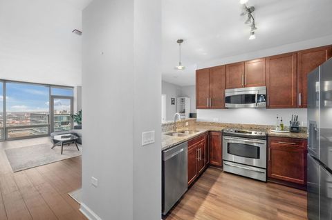 Tiny photo for 100 E 14th Street #2809, Chicago, IL 60605 (MLS # 12631705)