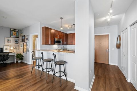 Tiny photo for 100 E 14th Street #2809, Chicago, IL 60605 (MLS # 12631705)