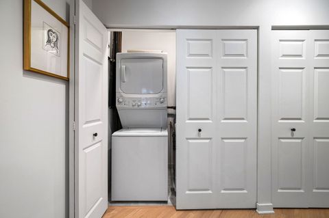 Tiny photo for 300 W Grand Avenue #209, Chicago, IL 60654 (MLS # 12530338)