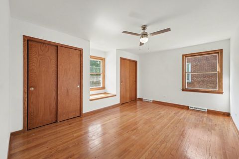 Tiny photo for 10324 S Claremont Avenue, Chicago, IL 60643 (MLS # 12715200)
