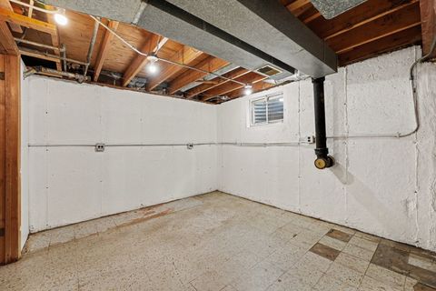 Tiny photo for 10324 S Claremont Avenue, Chicago, IL 60643 (MLS # 12715200)
