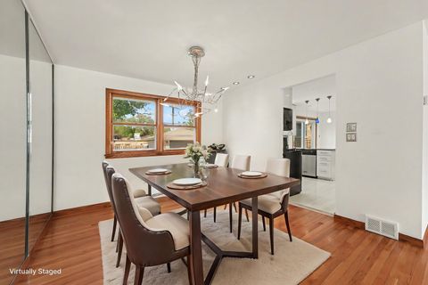 Tiny photo for 10324 S Claremont Avenue, Chicago, IL 60643 (MLS # 12715200)