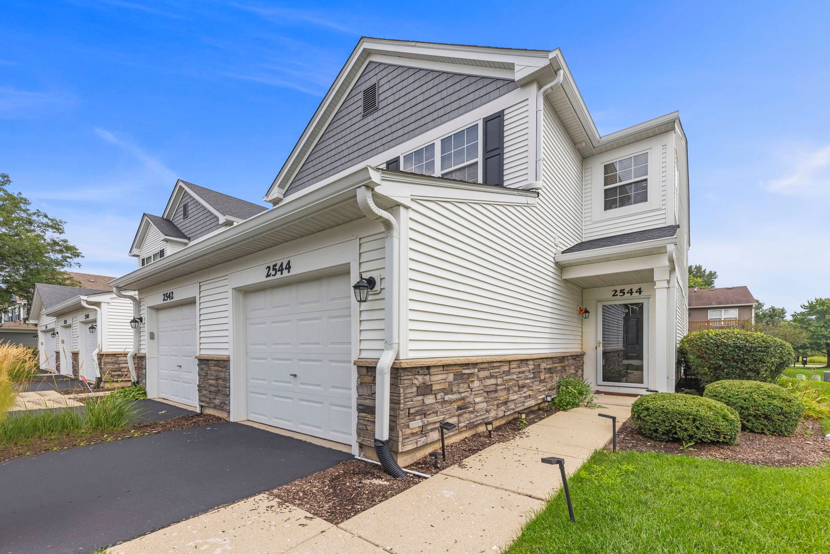 2544 Golf Ridge Circle 0