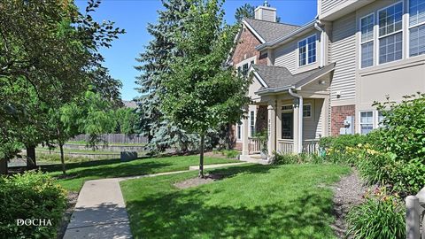 Tiny photo for 2637 N Greenwood Place #2637, Arlington Heights, IL 60004 (MLS # 12676202)