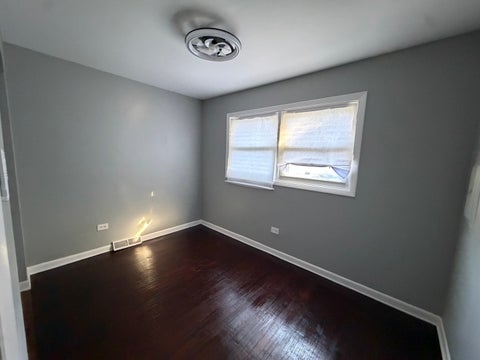 Tiny photo for 2829 139th Street, Blue Island, IL 60406 (MLS # 12783438)