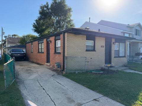 Tiny photo for 2829 139th Street, Blue Island, IL 60406 (MLS # 12783438)