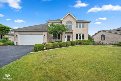 Photo of 631 Vanderbilt Drive, New Lenox, IL 60451 (MLS # 12776209)