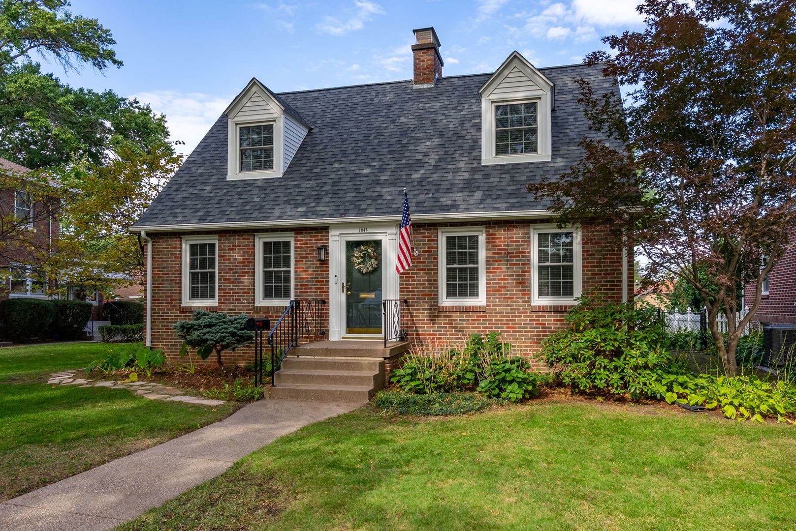2944 Middle Road