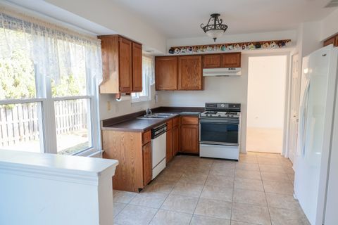 Tiny photo for 1210 Downing Drive, Hoffman Estates, IL 60192 (MLS # 12598643)