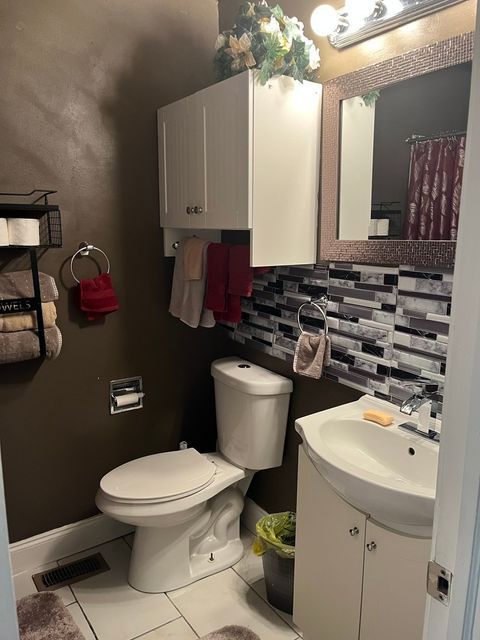 Tiny photo for 18650 Golfview Drive, Hazel Crest, IL 60429 (MLS # 12601335)