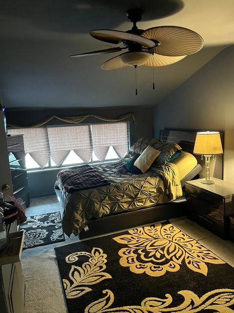 Tiny photo for 18650 Golfview Drive, Hazel Crest, IL 60429 (MLS # 12601335)