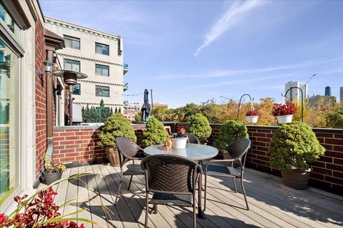 Tiny photo for 658 N Green Street, Chicago, IL 60642 (MLS # 12511458)