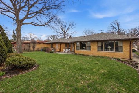 Tiny photo for 6543 Kolmar Avenue, Lincolnwood, IL 60712 (MLS # 12606491)