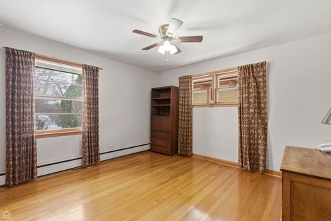 Tiny photo for 6543 Kolmar Avenue, Lincolnwood, IL 60712 (MLS # 12606491)