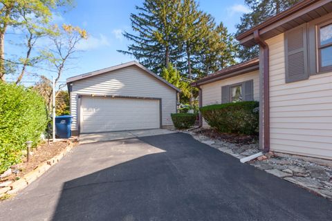 Tiny photo for 23433 N Summit Drive, Barrington, IL 60010 (MLS # 12492423)