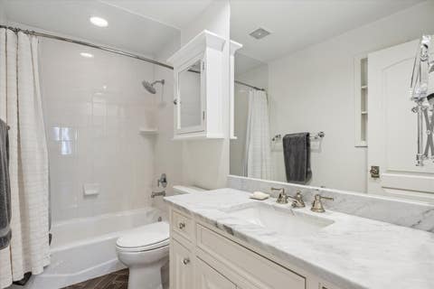 Tiny photo for 628 S Lincoln Street, Hinsdale, IL 60521 (MLS # 12708120)