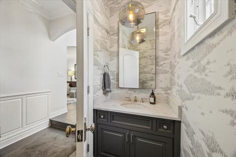 Tiny photo for 628 S Lincoln Street, Hinsdale, IL 60521 (MLS # 12708120)