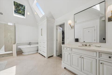 Tiny photo for 628 S Lincoln Street, Hinsdale, IL 60521 (MLS # 12708120)