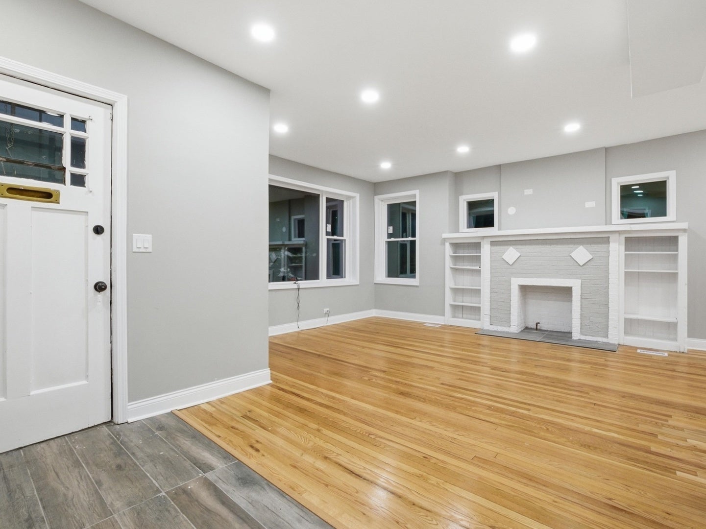 8011 S Dante Avenue