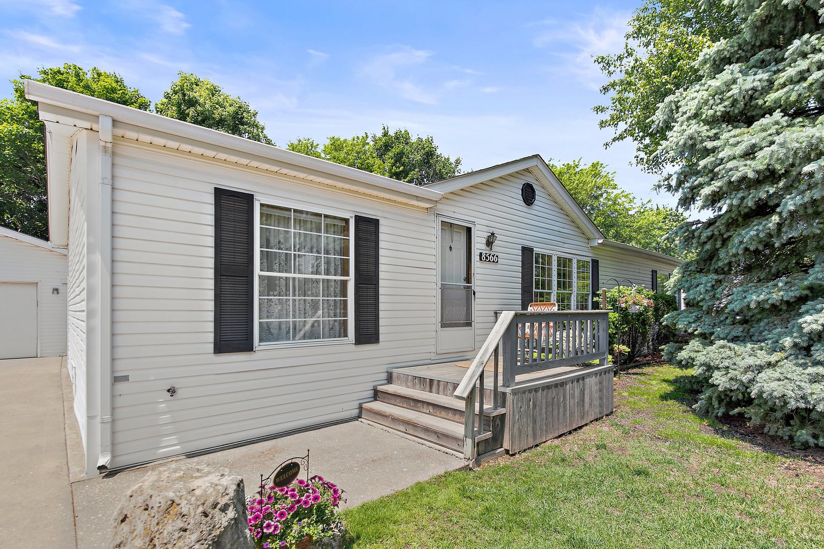 8566 Fig Tree Lane