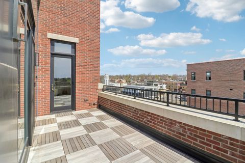 Tiny photo for 50 S 1st Street #5D, St. Charles, IL 60174 (MLS # 12337931)