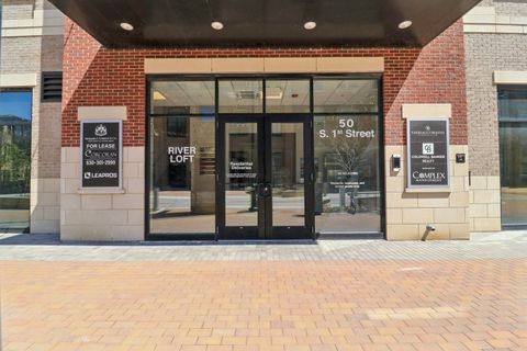 Tiny photo for 50 S 1st Street #5D, St. Charles, IL 60174 (MLS # 12337931)