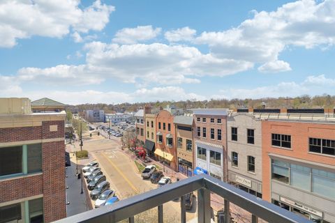 Tiny photo for 50 S 1st Street #5D, St. Charles, IL 60174 (MLS # 12337931)