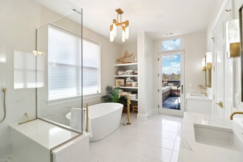 Tiny photo for 50 S 1st Street #5D, St. Charles, IL 60174 (MLS # 12337931)