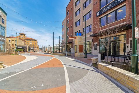 Tiny photo for 50 S 1st Street #5D, St. Charles, IL 60174 (MLS # 12337931)