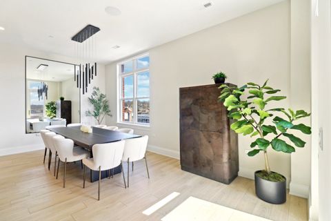 Tiny photo for 50 S 1st Street #5D, St. Charles, IL 60174 (MLS # 12337931)