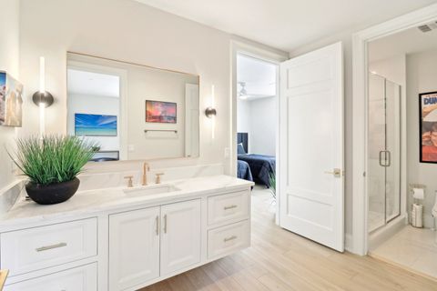 Tiny photo for 50 S 1st Street #5D, St. Charles, IL 60174 (MLS # 12337931)