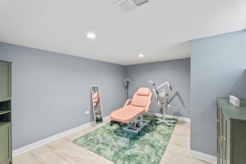 Tiny photo for 9528 S Manistee Avenue, Chicago, IL 60617 (MLS # 12757438)