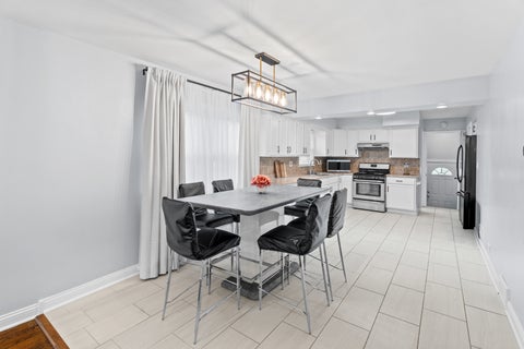Tiny photo for 9528 S Manistee Avenue, Chicago, IL 60617 (MLS # 12757438)