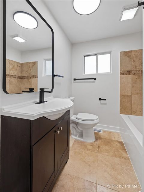 Tiny photo for 2617 W Emerald Court, McHenry, IL 60051 (MLS # 12606137)