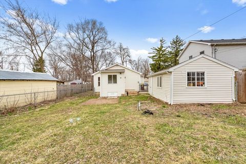 Tiny photo for 2617 W Emerald Court, McHenry, IL 60051 (MLS # 12606137)