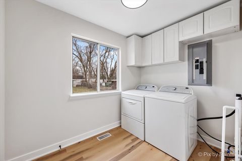 Tiny photo for 2617 W Emerald Court, McHenry, IL 60051 (MLS # 12606137)