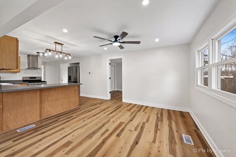 Tiny photo for 2617 W Emerald Court, McHenry, IL 60051 (MLS # 12606137)