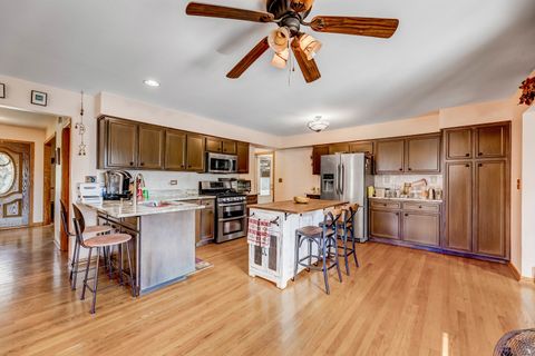 Tiny photo for 13017 W Hiawatha Drive, Homer Glen, IL 60491 (MLS # 12462812)