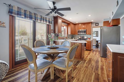 Tiny photo for 865 Debra Lane, Elk Grove Village, IL 60007 (MLS # 12627331)