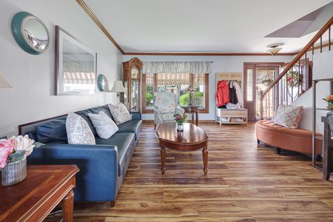 Tiny photo for 865 Debra Lane, Elk Grove Village, IL 60007 (MLS # 12627331)